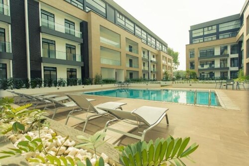 Cozy Studio Apartment in heart of Cantonment