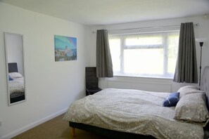 3 bedrooms, iron/ironing board, free WiFi