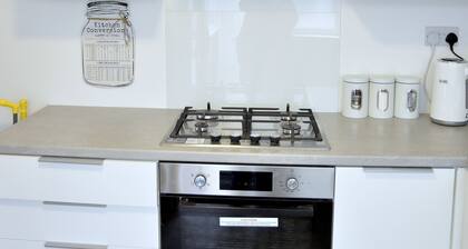 Lindrick Villa - 3BD Bunglow