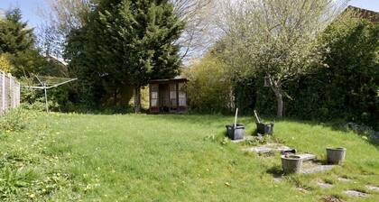 LINDRICK VILLA 3BD BUNGALOW