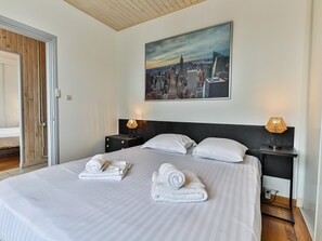 4 bedrooms, iron/ironing board, WiFi, bed sheets - La Cabane Rouge - Wifi - Parking (Saint-Hilaire-de-Riez)