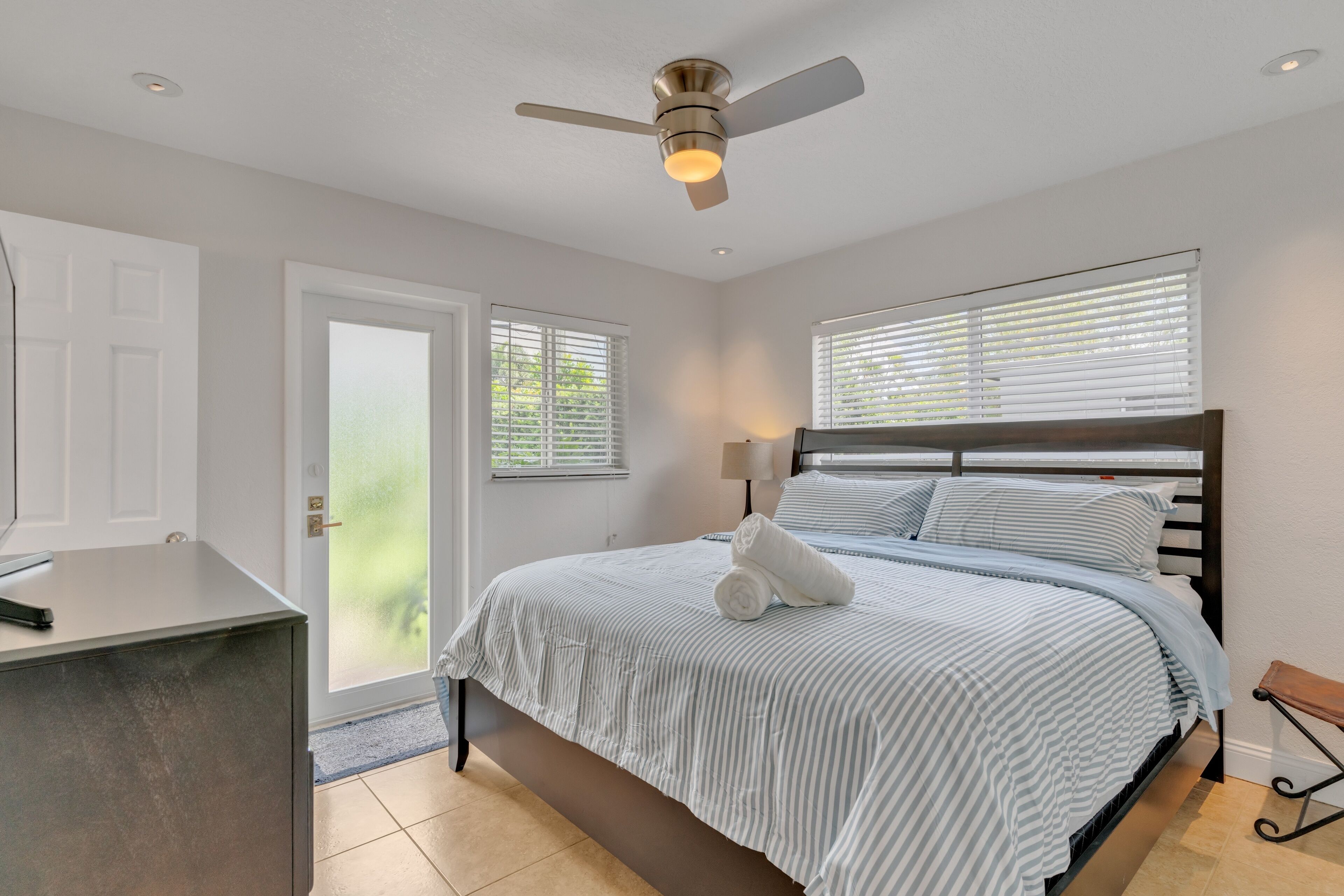 NEW LISTING! Shangri-la (3-Bedroom Home) with Pool by RedAwning