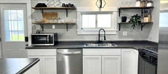 Whole house-Small town charm