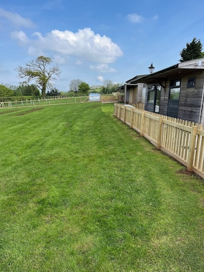 Property grounds - Coastal retreat Converted Stables, ,  close to Maidencombe beach & pubs. (Stokeinteignhead Torquay,)