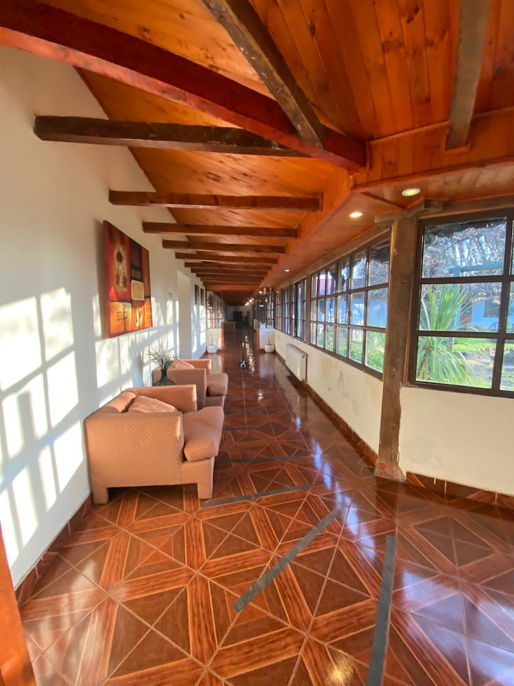 Living area, Hotel Santa María de Pannimávida