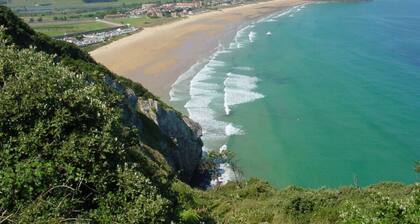 Apto cerca de la playa de Berria-A Estribor 20001
