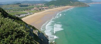 Apto cerca de la playa de Berria-A Estribor 20001