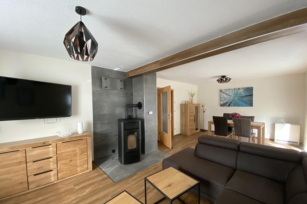 NEW Wildberg holiday home with sun terrace