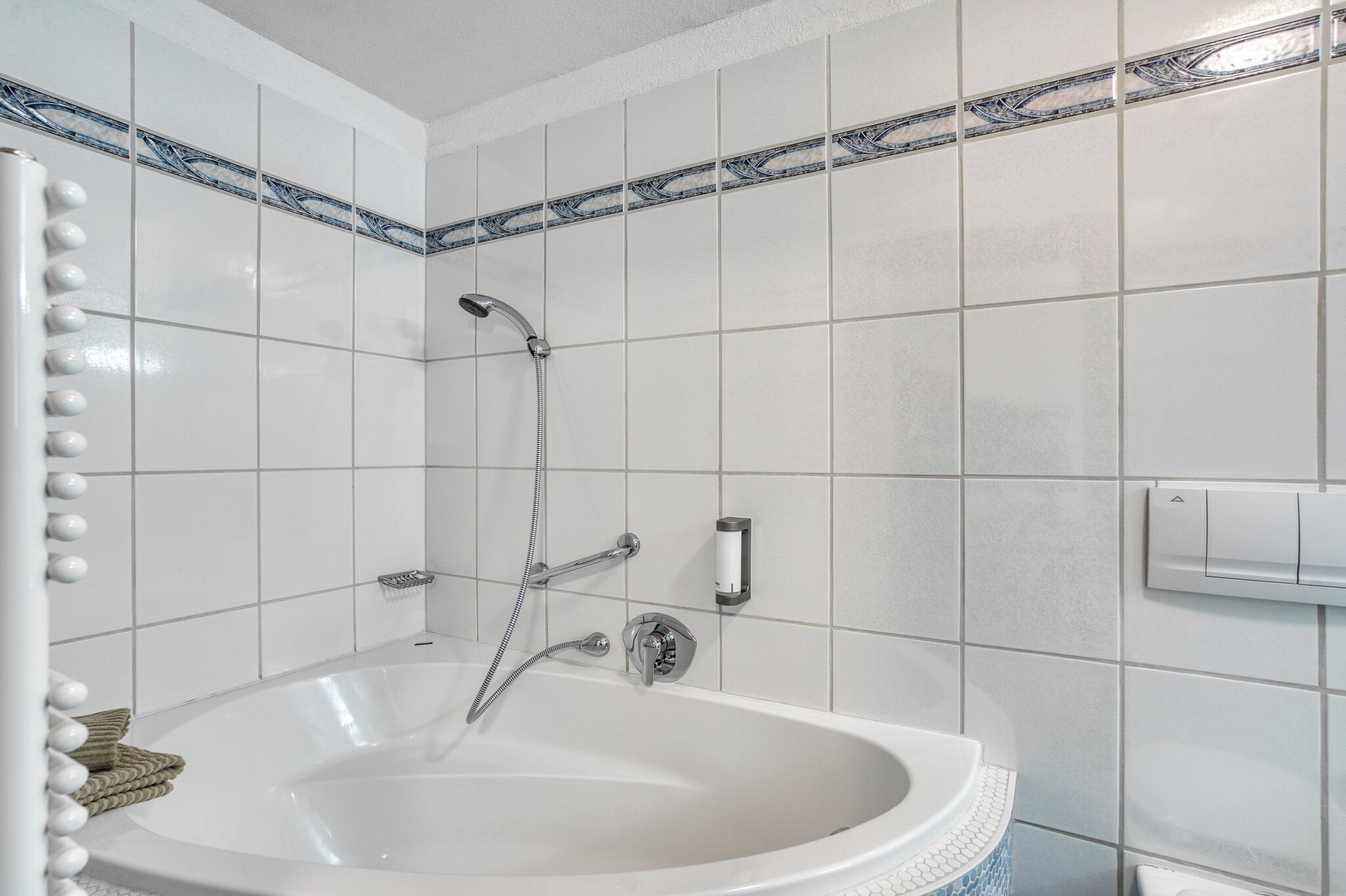 Single Room | Bathroom