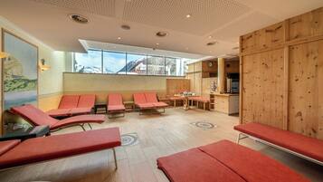 Sauna, steam room, sports massages, massages