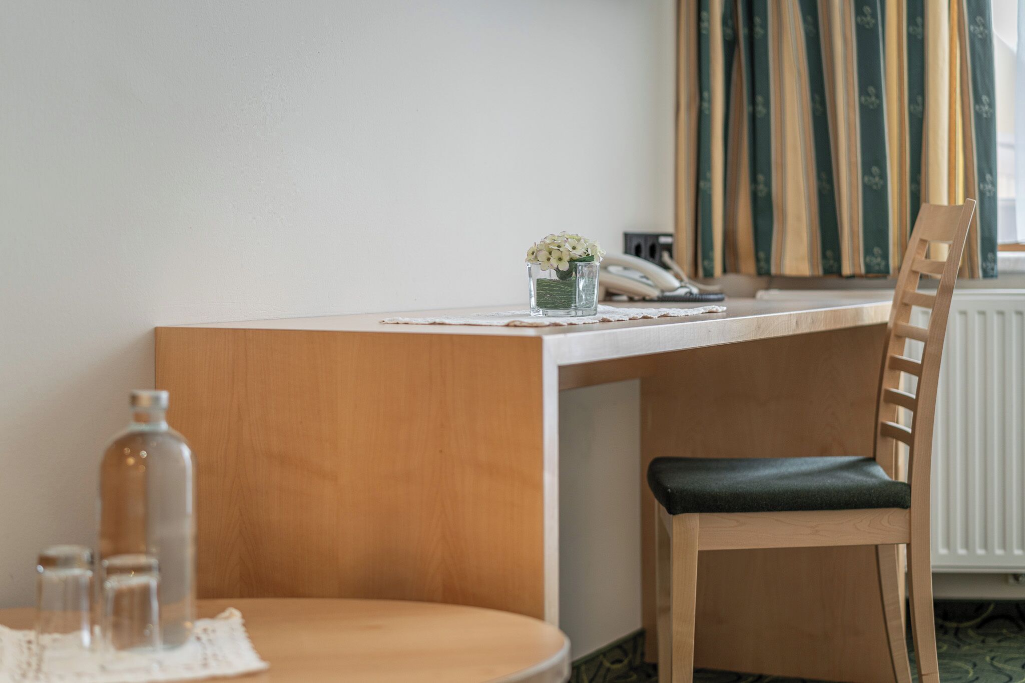 Habitación familiar | Caja de seguridad en la habitación, cortinas blackout y insonorización 