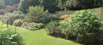 Cosy 3 Bed Lodge on 35 Acre Holiday Estate
