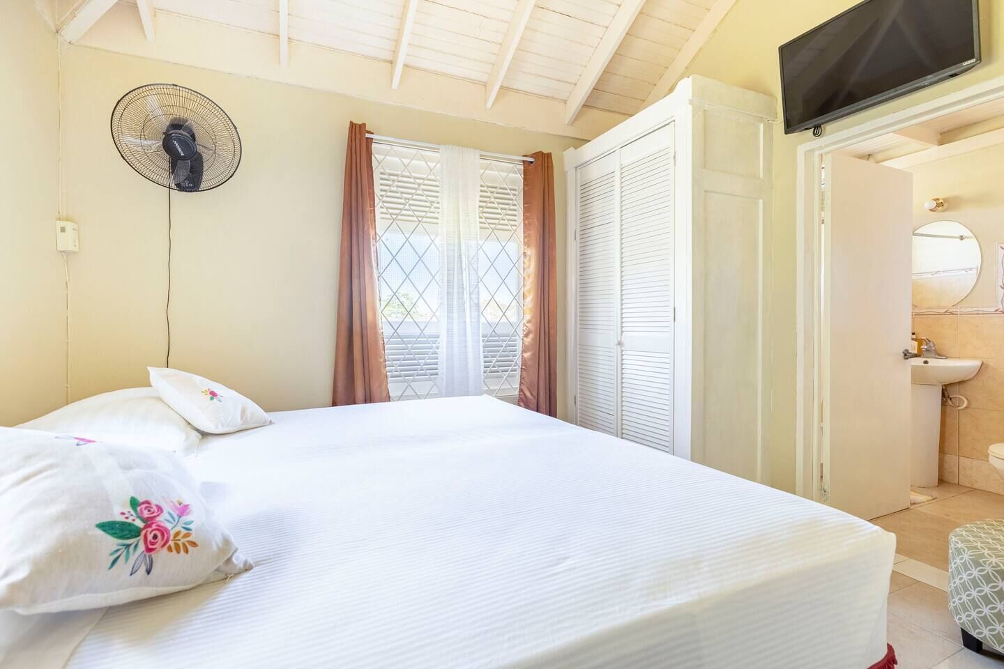 Sunshine Island Vacation Home