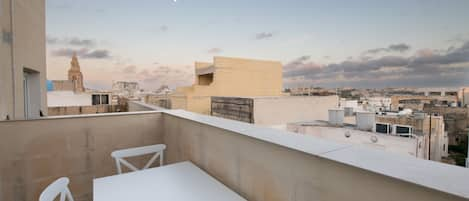 Signature Penthouse | Terrace/patio