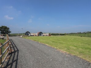 Property grounds - Nebo Pod (Rhosgoch)