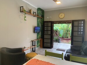 Interior - Rustic house 250 m from the sea (São Sebastião)