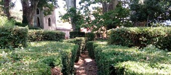 Large Old House with Private Pool/Garden in NYONS
