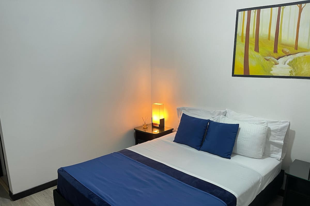 1 bedroom, free WiFi, bed sheets