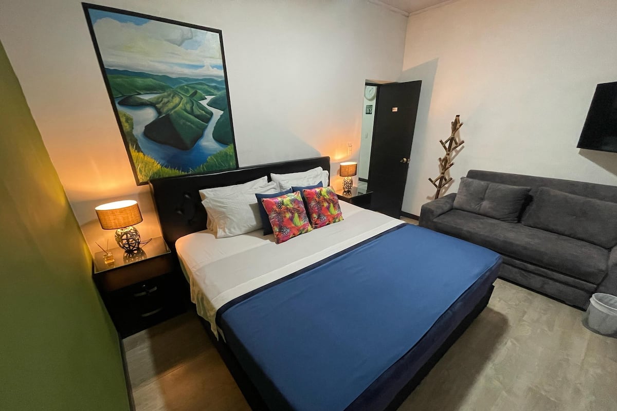 Comfort Room | 1 bedroom, free WiFi, bed sheets