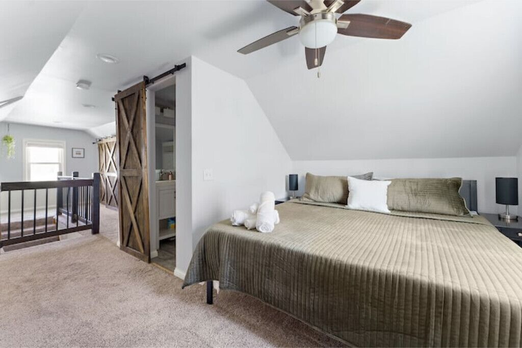 Bright & Modern | Centrally Located