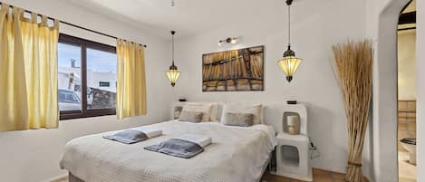 1 Schlafzimmer, BĂŒgeleisen/BĂŒgelbrett, kostenloses WLAN, BettwĂ€sche