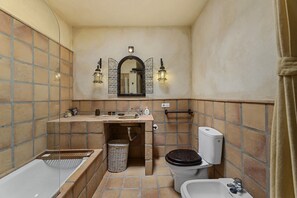 Baignoire, serviettes fournies