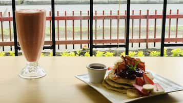 Desayuno a la carta gratuito y diario