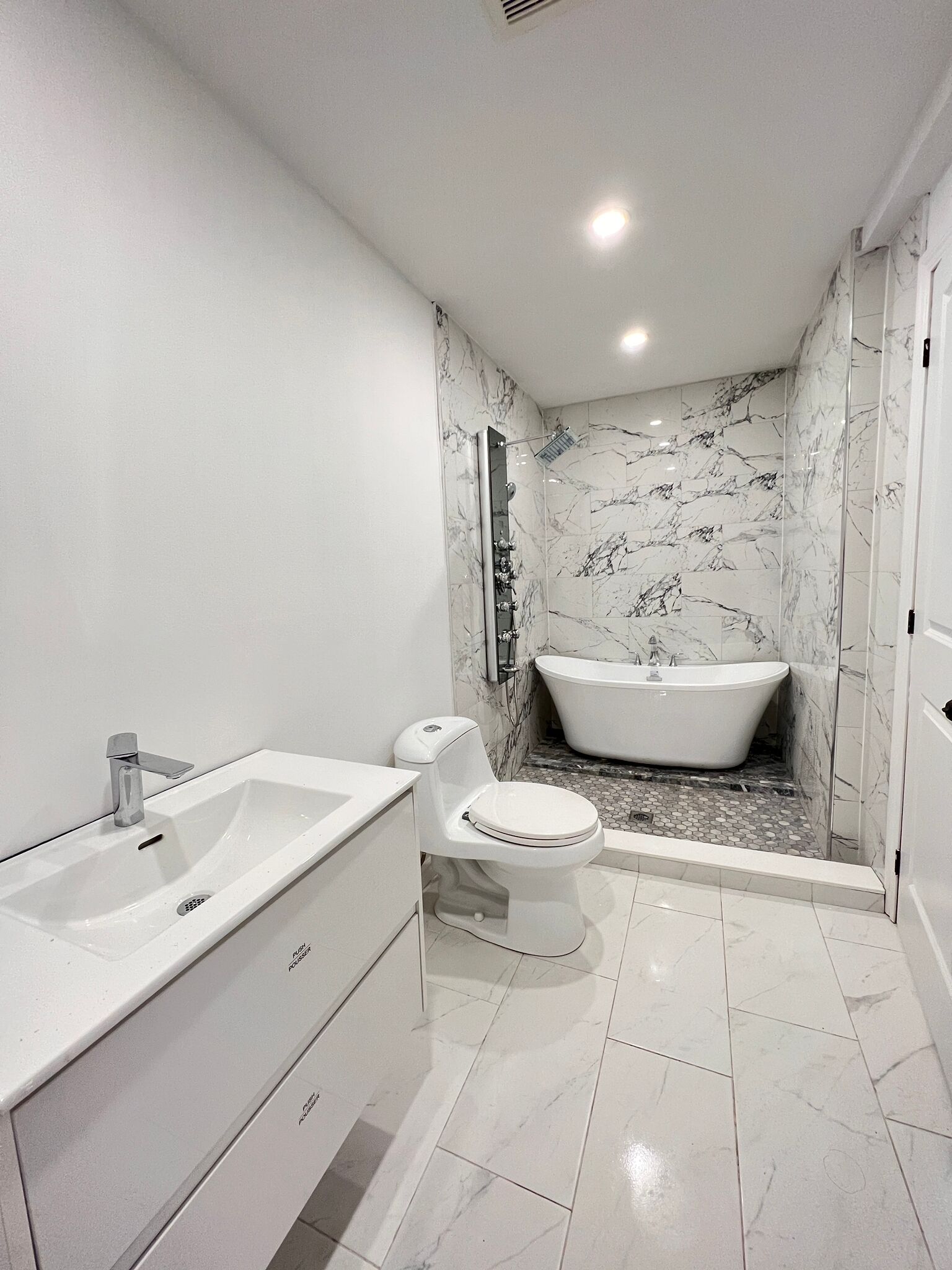 Cozy Home in Prince Edward County