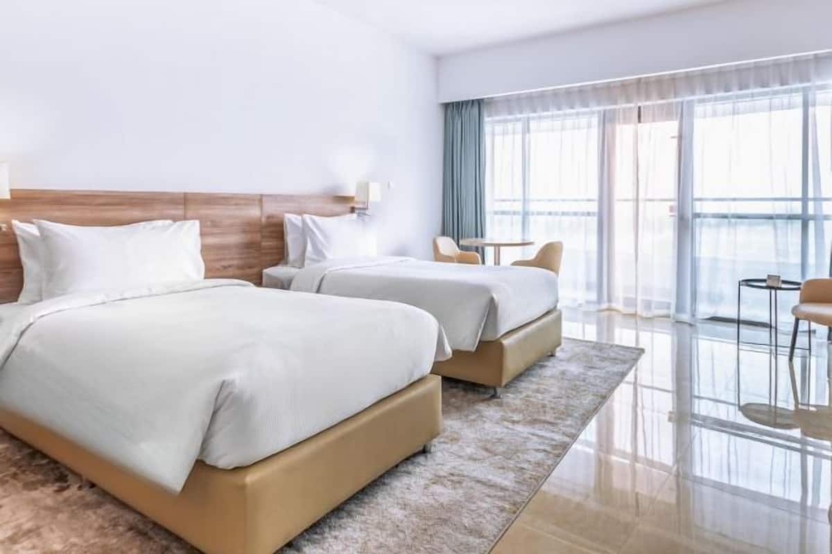 1 bedroom, in-room safe, desk, laptop workspace