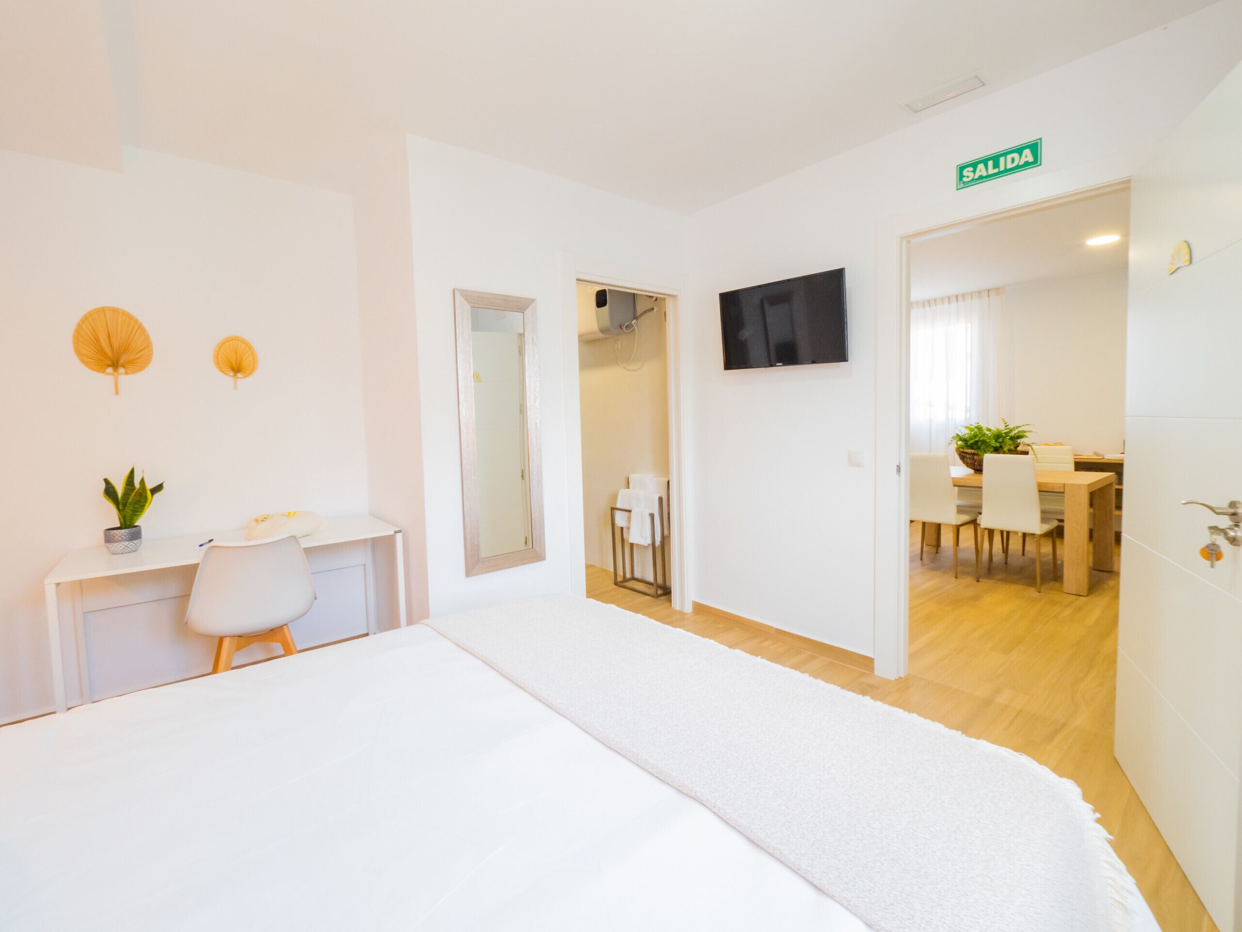 1 bedroom, desk, iron/ironing board, free WiFi