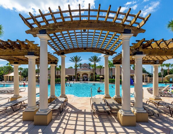 A heated pool - Dream Condo - 2 Miles to Disney - 203 (Orlando)