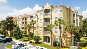 Exterior - Dream Condo - 2 Miles to Disney - 203 (Orlando)