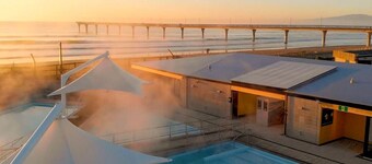 Sea Air and Sandy Beach Beautiful 1 bed 1 bath