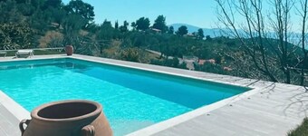 Calypso Villa With Jacuzzi Pool & Sea View