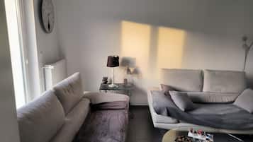 Télévision, livres, chaßne hi-fi