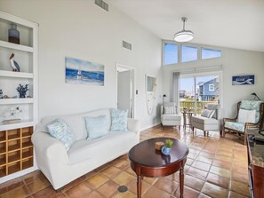 House (2 Bedrooms) | Property amenity - Beachside Pearl by Ryson Vacation Rentals (Galveston)