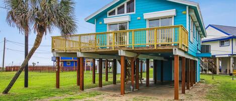 House (2 Bedrooms) | Exterior