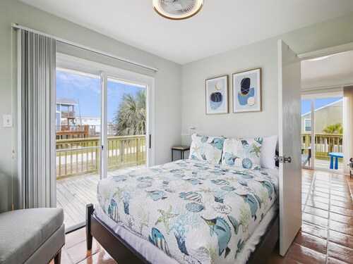 Beachside Pearl by Ryson Vacation Rentals