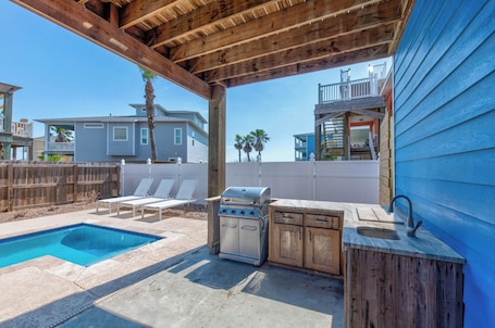 House (4 Bedrooms) | Property amenity