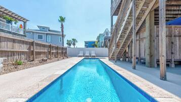 House (4 Bedrooms) | Front of property