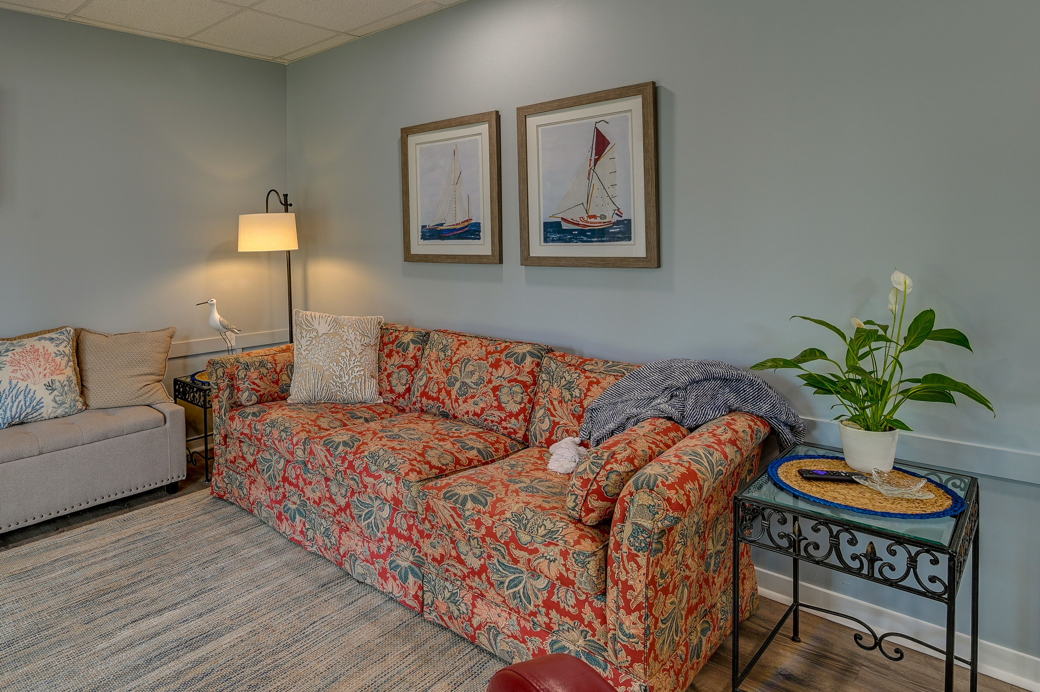 Coastal Surfside Beach House: Walk to the Ocean!