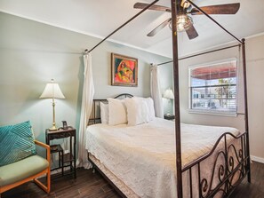 House (3 Bedrooms) | Property amenity - Casa Marina by Ryson Vacation Rentals (Galveston)