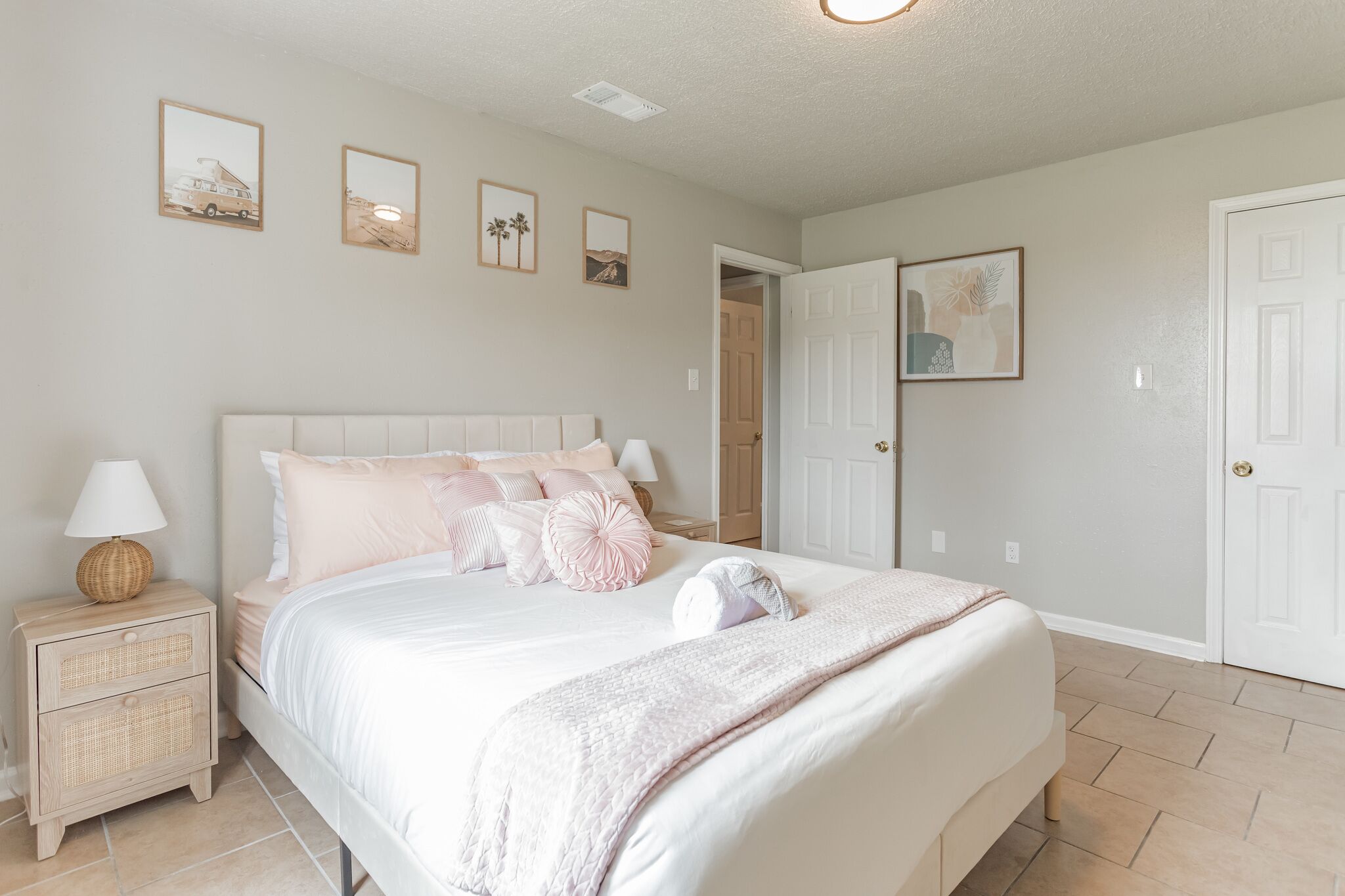 Pet friendly 2 Bedroom Aparment!