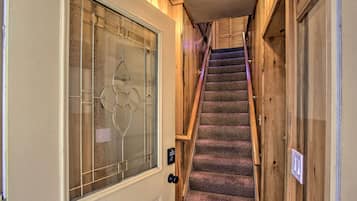 Apartment (0 Bedroom) | Interior