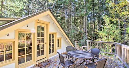 Owls Nest Studio w/ Hot Tub: Hike Nearby!