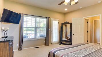 House (5 Bedrooms) | Interior