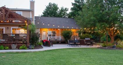 15-acre Retreat Near Dtwn Tulsa & Skiatook Lake
