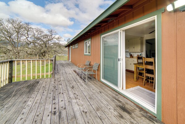 House (3 Bedrooms) | Interior - 30-acre Witter Springs Ranch w/ Barn & Views! (Upper Lake)