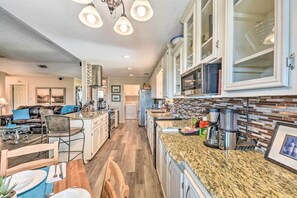 House (2 Bedrooms) | Interior - Abilene Home W/bbq & Pvt Yard, 1 Mi to Acu! (Abilene)