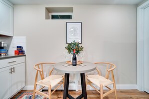 Apartment (1 Bedroom) | Interior - Alluring Anchorage Apt - Walk to Coastal Trl! (Anchorage)